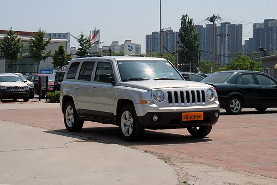 2011Jeepɿ