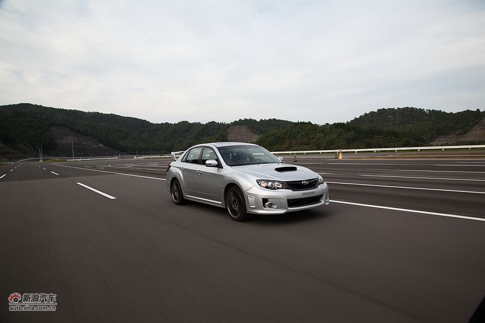 ˹³WRX STI