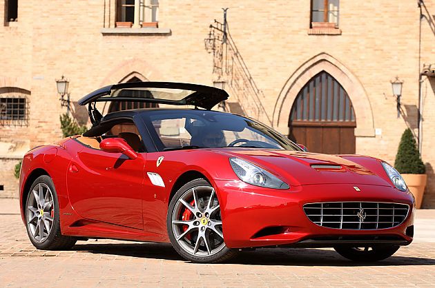 2013 Ferrari California first drive