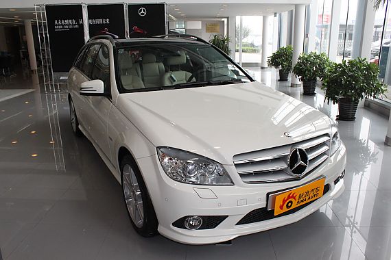 2010C300п