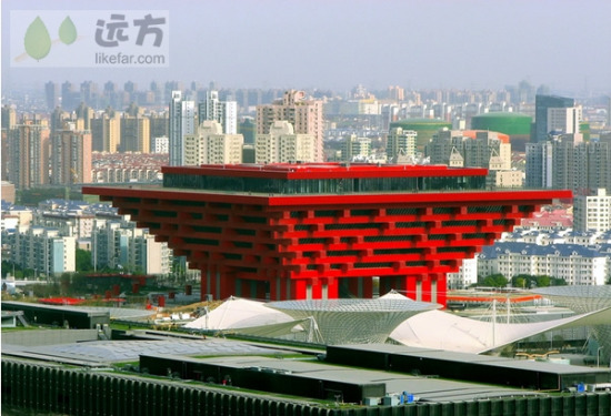 楼群中醒目的中国馆