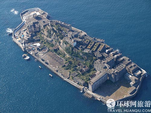 探秘日本荒废的军舰岛曾经人口密度世界最高
