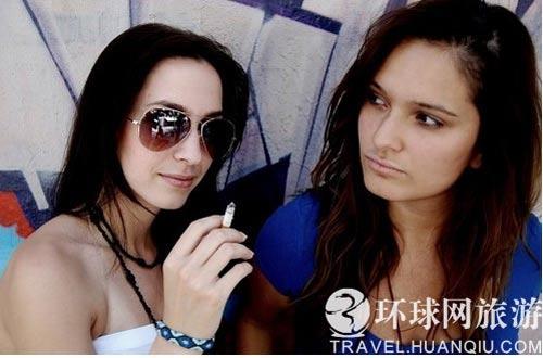 女人