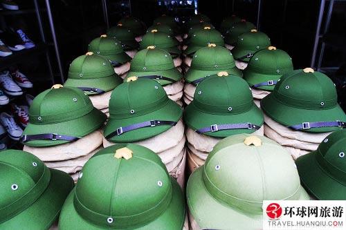 争做爱国英雄 越南男人喜欢戴绿帽子(组图)