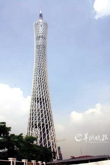 广州新电视塔是国庆最新的观光景点 （牟财源 东方IC）