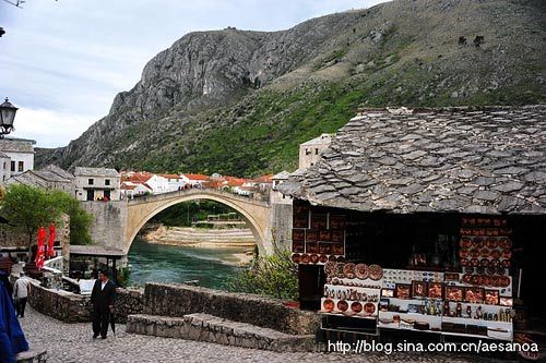 An old bridge to tell the tales