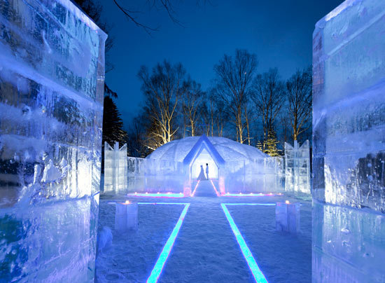 爱丝冰城登场 开启冰雪浪漫之旅