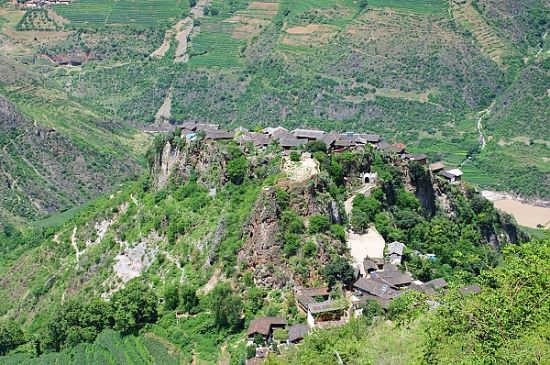 新浪旅游配图：宝山石头城 摄影：仙云谒鹤