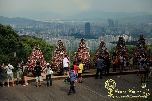 Namsan love lock