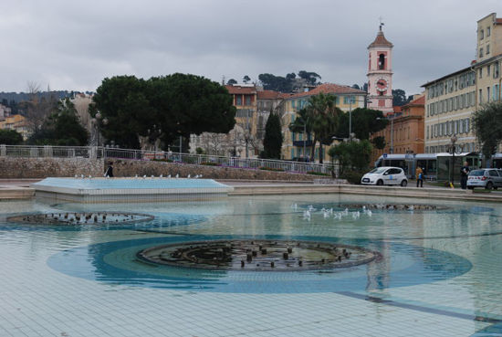 Square fountain
