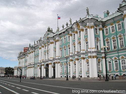 Sina travel picture: the door to Winter Palace photograph: gluttony
