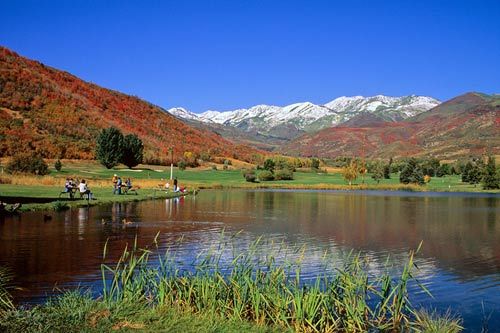 _Rɽߠ(Wasatch Mountain Golf Course)̎ɽeѩ´ߠβ