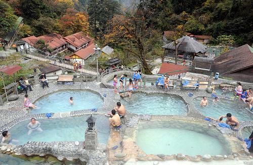 花水湾名人度假酒店的四季温泉谷