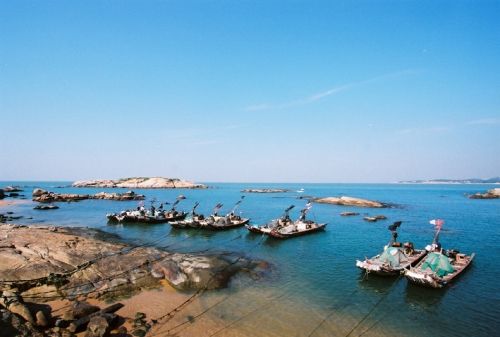 畅游广东海滩 追逐秋日里的最后一朵浪花