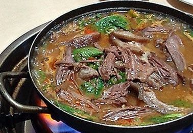朝鲜和韩国的狗肉汤