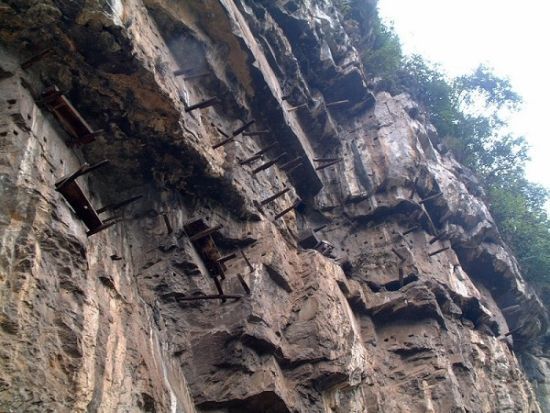 走进宜宾(7)——珙县僰人悬棺 四川珙县僰人悬棺神秘文化千古难解