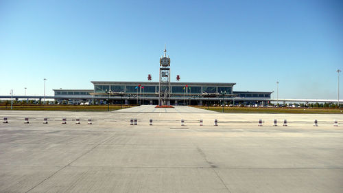 春秋航空新增长春至通辽、深圳航线