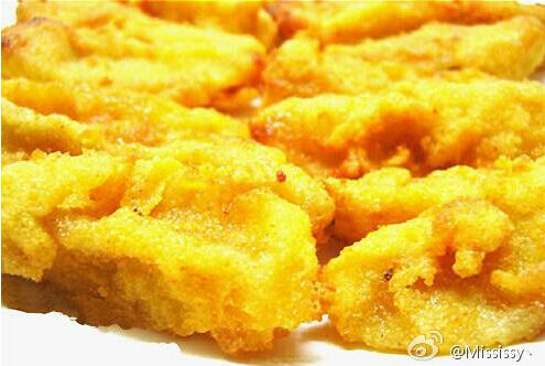 冬季黑龙江特色美食:油炸冰溜子