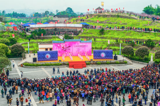 2015走马观花旅游文化节今日开幕