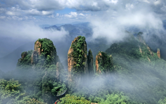 第二届乡村旅游节"走进诗画浦江"系列活动之百辆悍马巡游神仙家园(2)