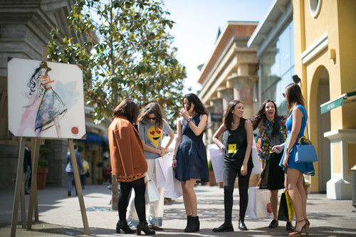 奕欧来欧洲购物村在华荣膺2016年度最佳购物