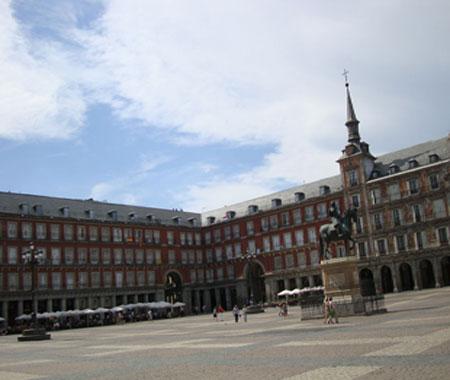西班牙马德里景点:太阳门广场
