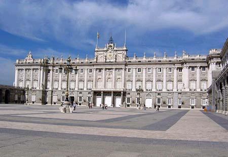 世界各国标志性建筑:马德里皇宫(图)
