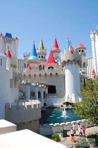 Excalibur酒店，如同童话中的城堡