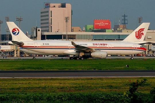 国航称母公司视市场情况研出售东方航空股权