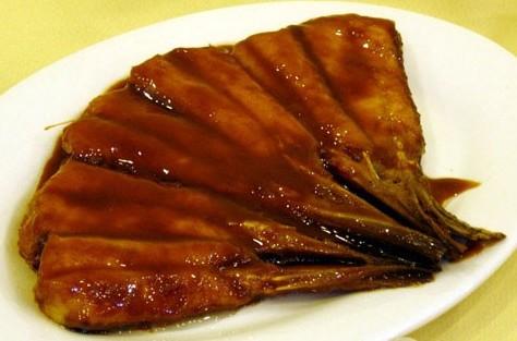 鳗中精品 宁波锅烧河鳗