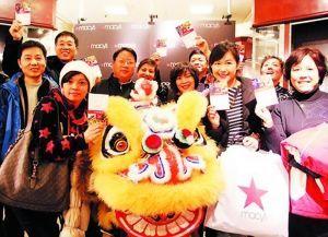 中国千人旅行团赴美过春节 人均花费6000美元