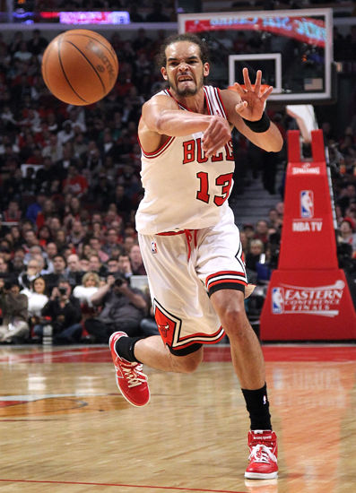 Joakim Noah和他的Le Coq Sportif战靴