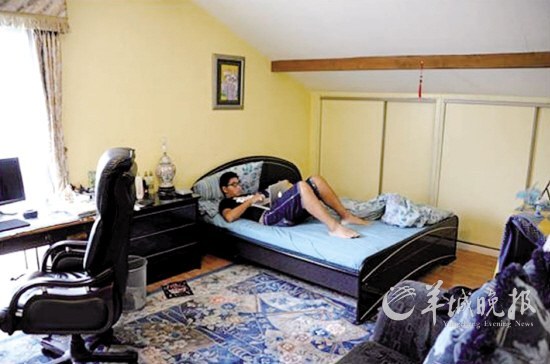 ����������