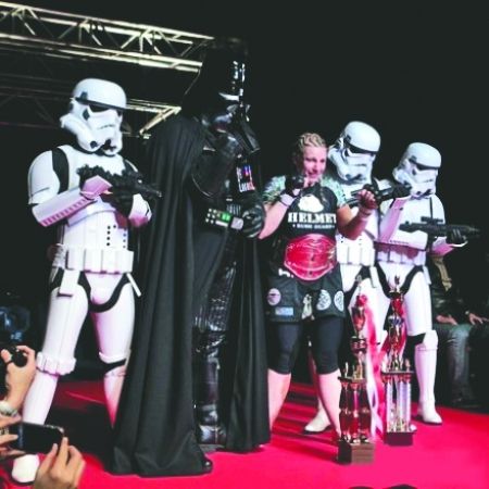 星球大战之父的女儿原是搏击拳手 她不当公主