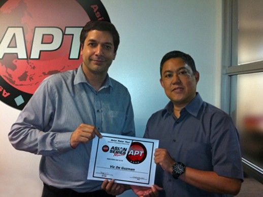 (��-��) APT���¾��� Jason Morris��APT����ϵ����������վ�Ͻ�����ھ�Vic De Guzman