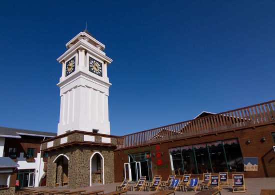 北京南山滑雪场介绍:曾率先开设猫跳雪道