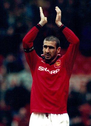 曼联发布下季主场球衣 黑衣领梦回坎通纳时代(图)_国际足球-英格兰_新浪竞技风暴_新浪网