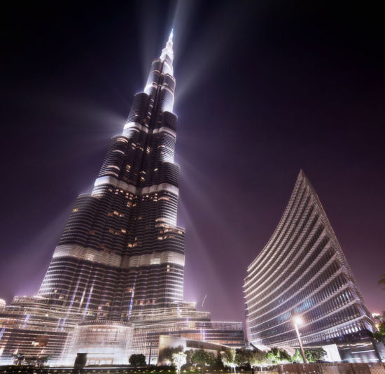 摄影师登世界最高楼拍迪拜壮景