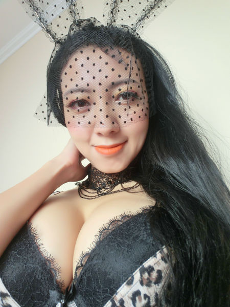 松果儿新年秀豪乳看彩市运势:<em>天秤财运</em>高涨(图