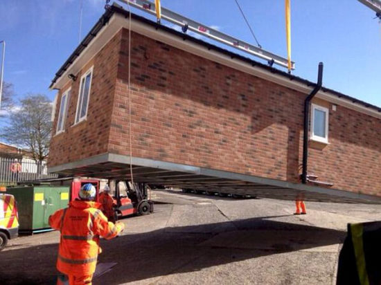 英国公司组装半成品材料建造节能即时房屋_越