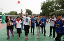 �������߽�У԰����