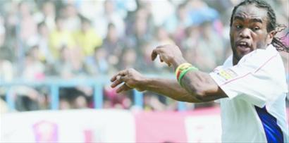 辽足新援迅速融入球队主帅:绝不能轻敌争取三分