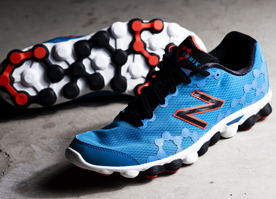  New Balance°IonixЬ