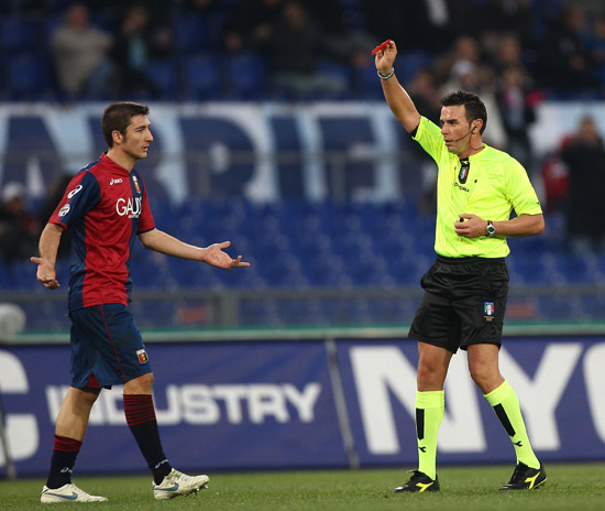 图文-[意甲]拉齐奥1-0热那亚 博切蒂被裁判红牌罚下