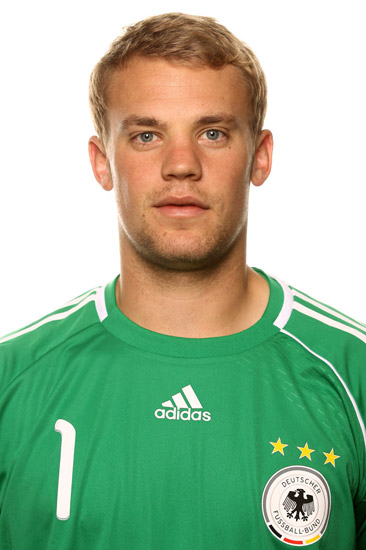图文-德国国家队拍摄世界杯标准照 守门员诺伊