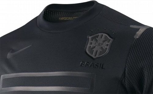 图文-巴西公布黑色客场球衣