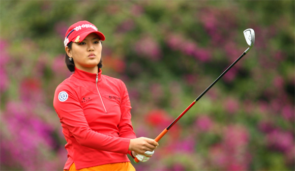 图文-中国女子公开赛首轮 韩国选手柳萧然