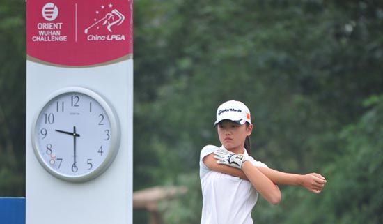 图文-CLPGA武汉挑战赛第一轮 石昱婷赛前热身