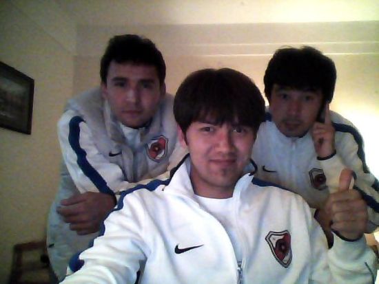 深圳红钻闪电签约3新疆小将 试训仅1天便得特