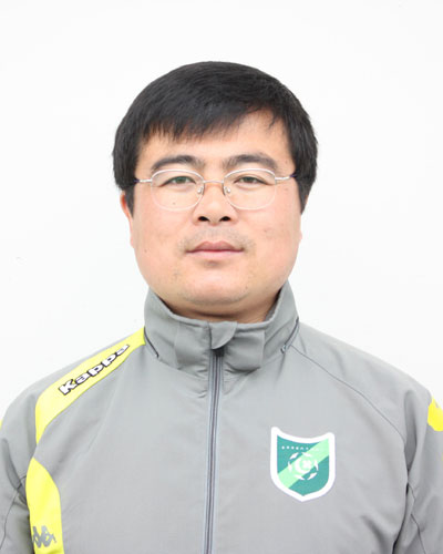 图文-2009赛季中超联赛杭州绿城队队医聂连俊